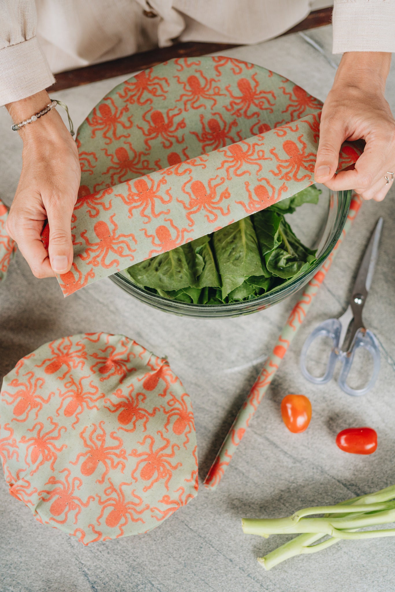 Beeswax Wrap Roll - Octopus 35" x 13"