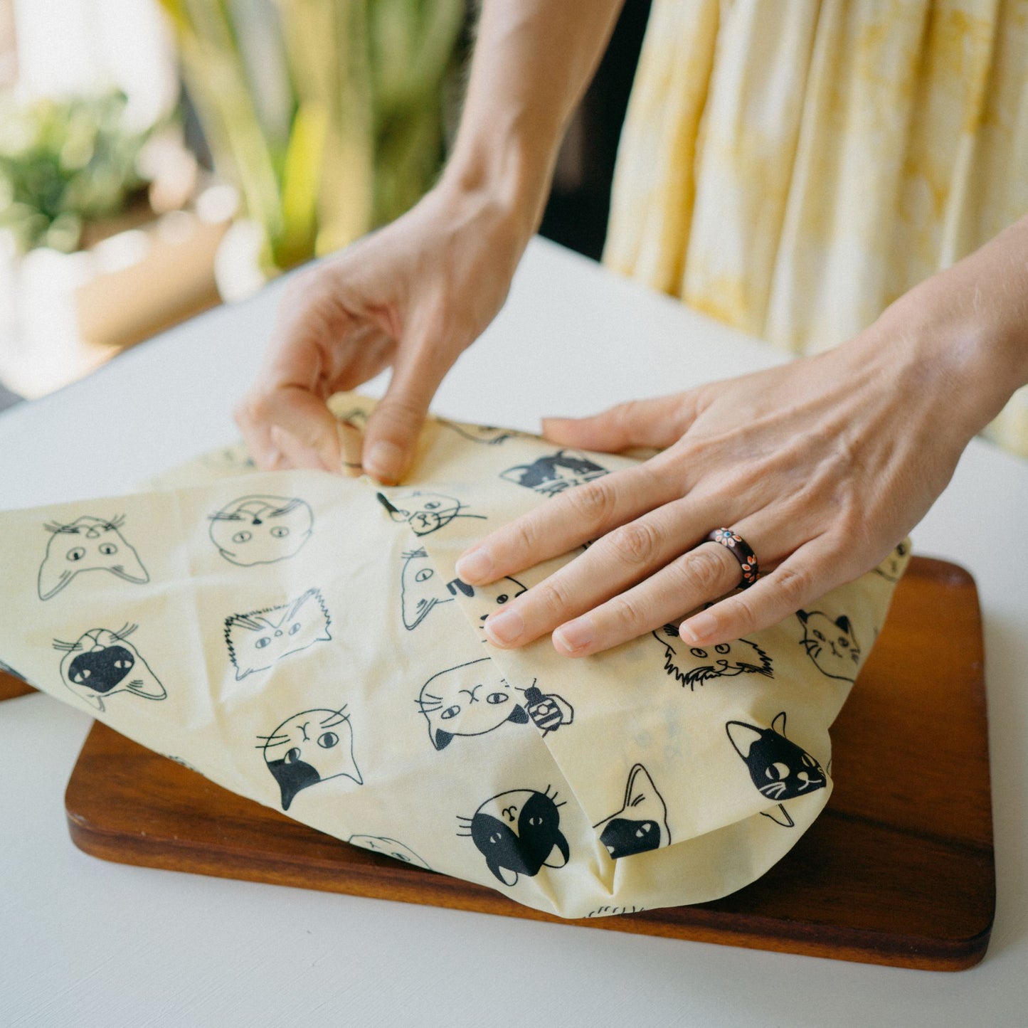 Breadwrap XXL - Cats 16" x 20"