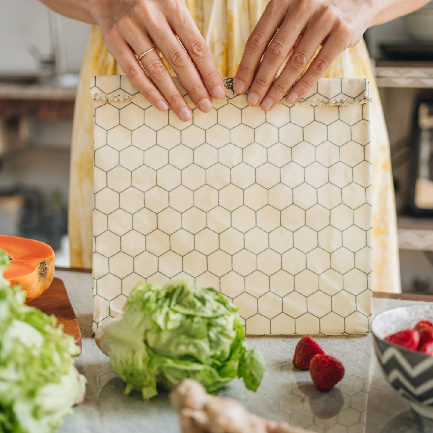 Medium Beeswax Bread Bag - Hexagonia 9" x 9" x 3"